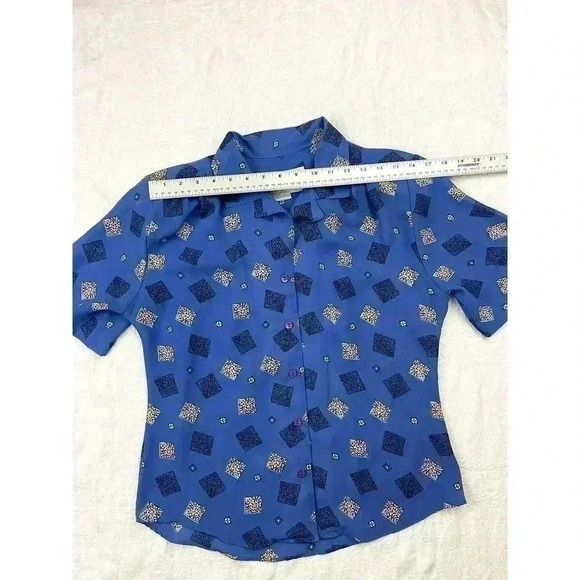 VTG Kathy Comelli Women's Blue Retro Blouse Button Up Top Sz Small Short Sleeve - Picture 8 of 9